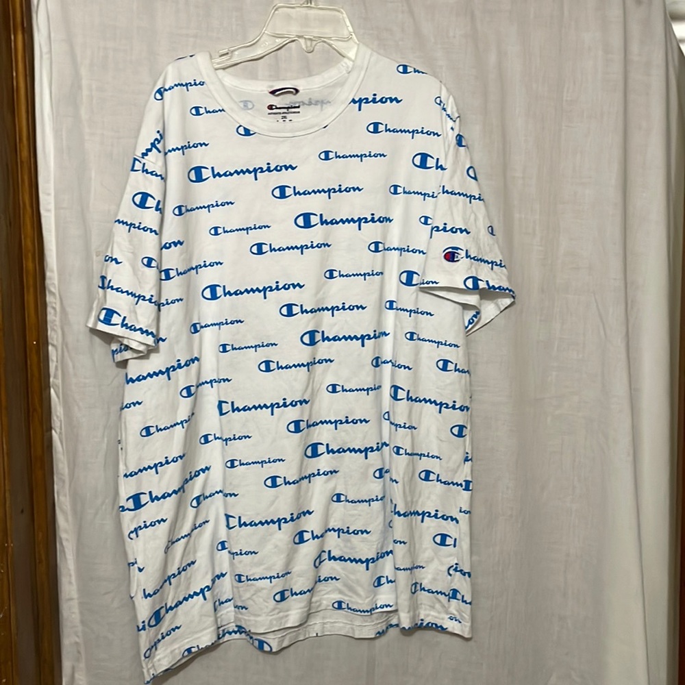 Champion T-Shirt